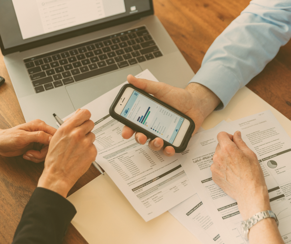 Boost client satisfaction with AI investment insights
